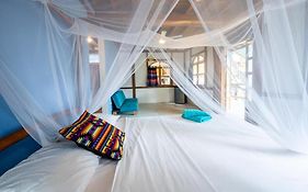 Kiwi Hostel Montañita